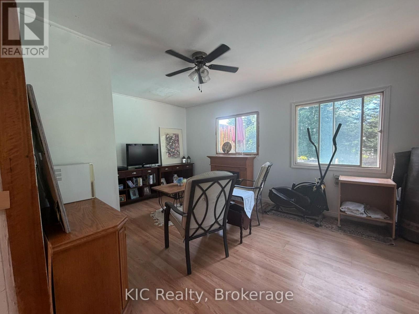 48 GEORGE STREET E - Image 6