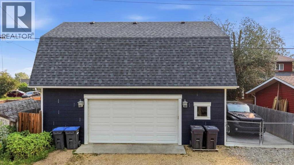 5024 45 Street - 43