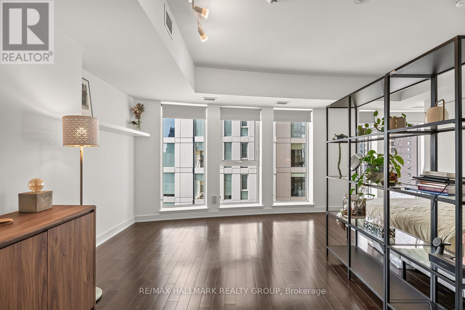 1 Bath House for Sale in Ottawa – 1204 – 40 NEPEAN STREET, Ottawa – MLS# X13631876 - Image 17