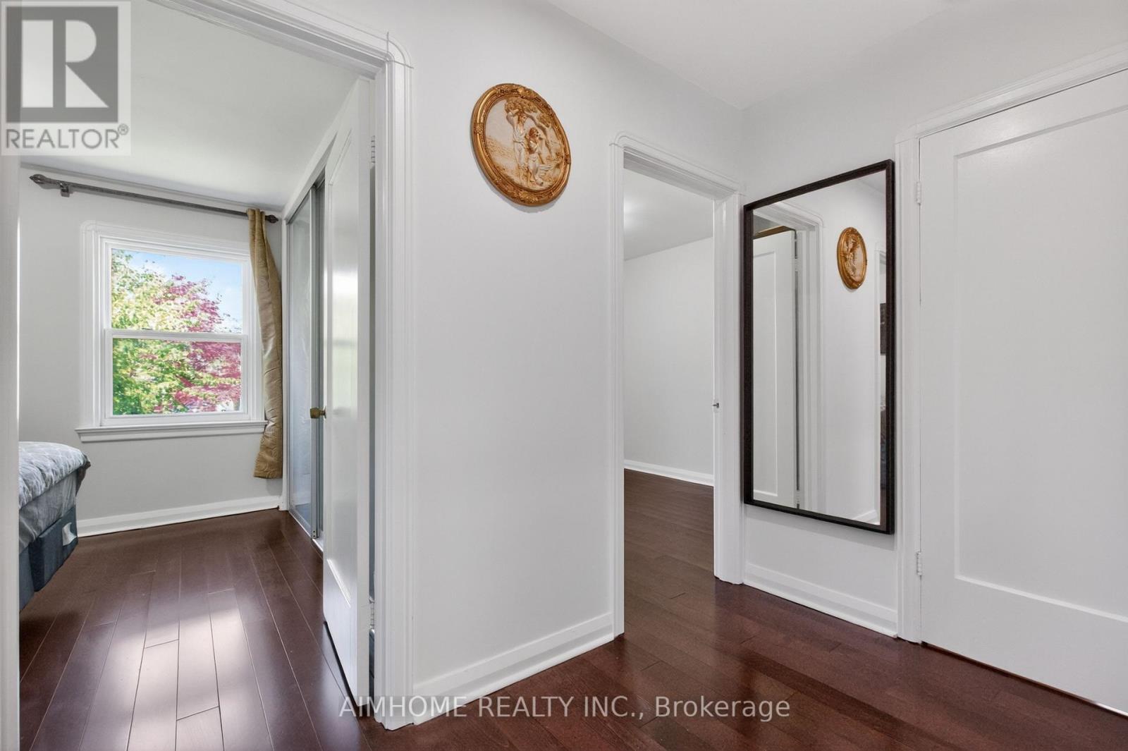 140 MEIGHEN AVENUE - 6