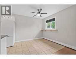 201, 626 2 Avenue NE - photo 10