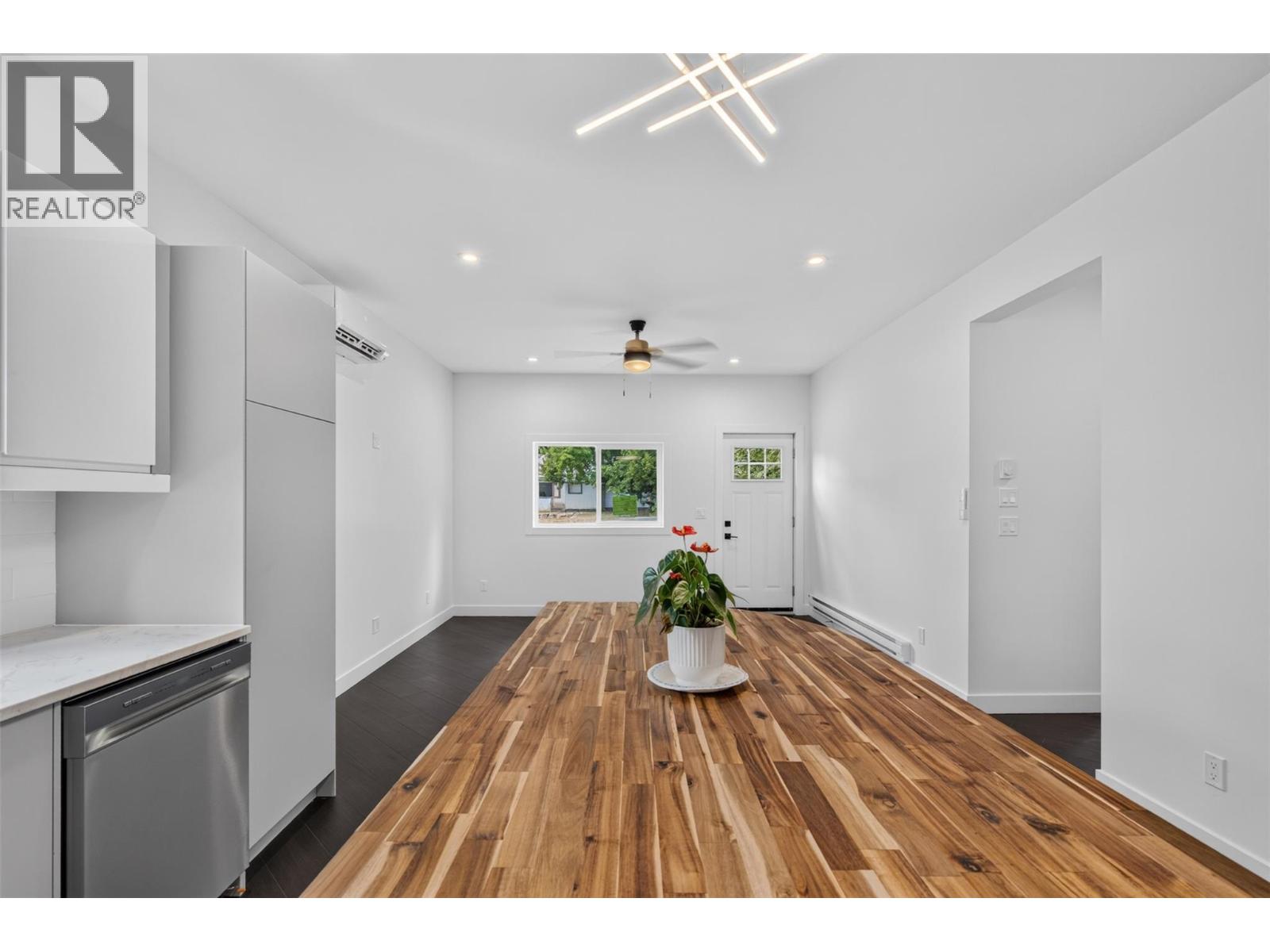  630 Okanagan SE Avenue, Salmon Arm