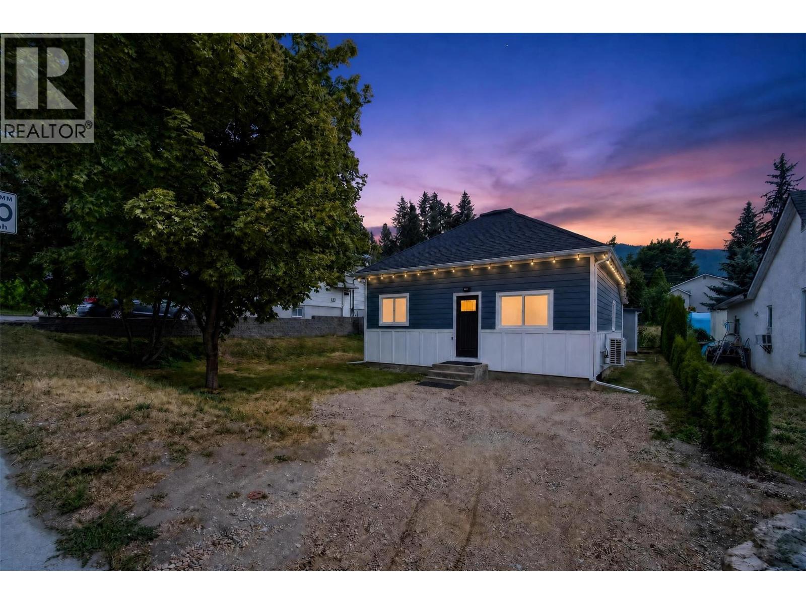  630 Okanagan SE Avenue, Salmon Arm