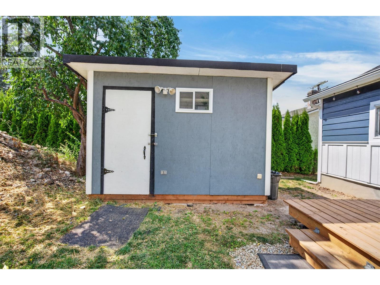  630 Okanagan SE Avenue, Salmon Arm