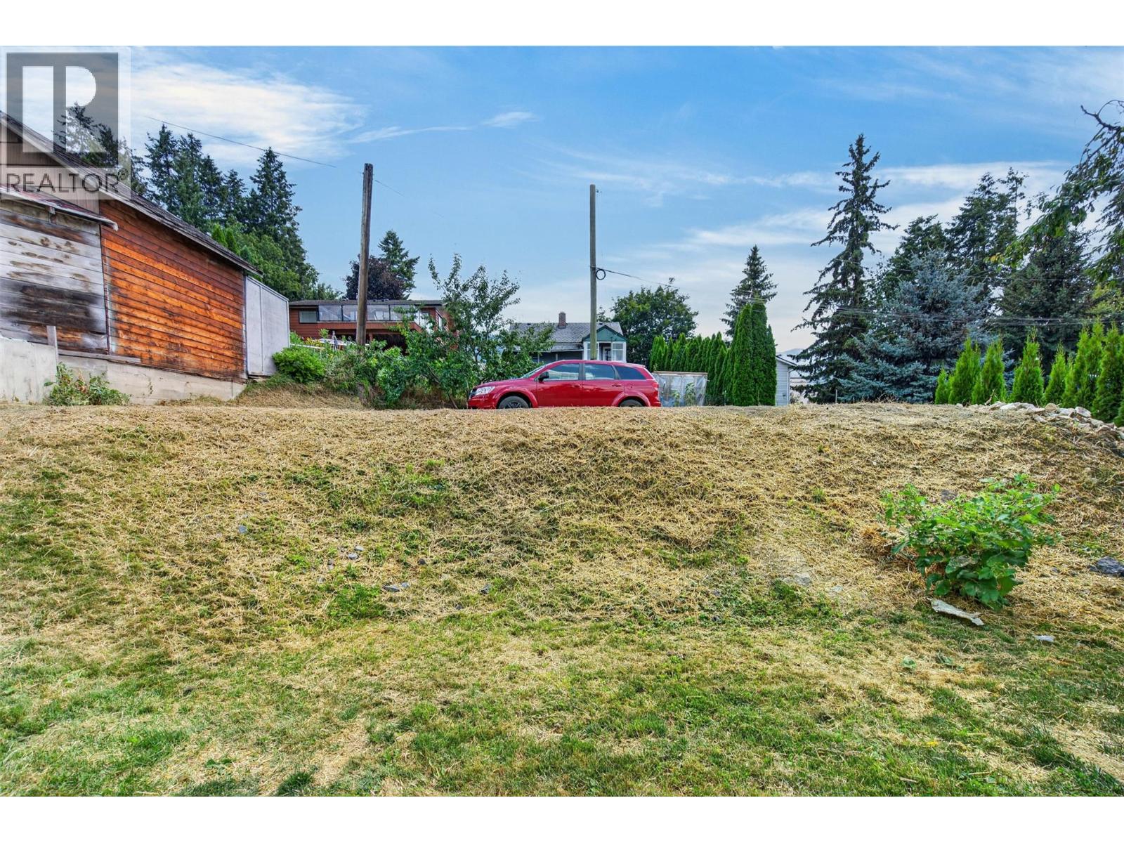  630 Okanagan SE Avenue, Salmon Arm