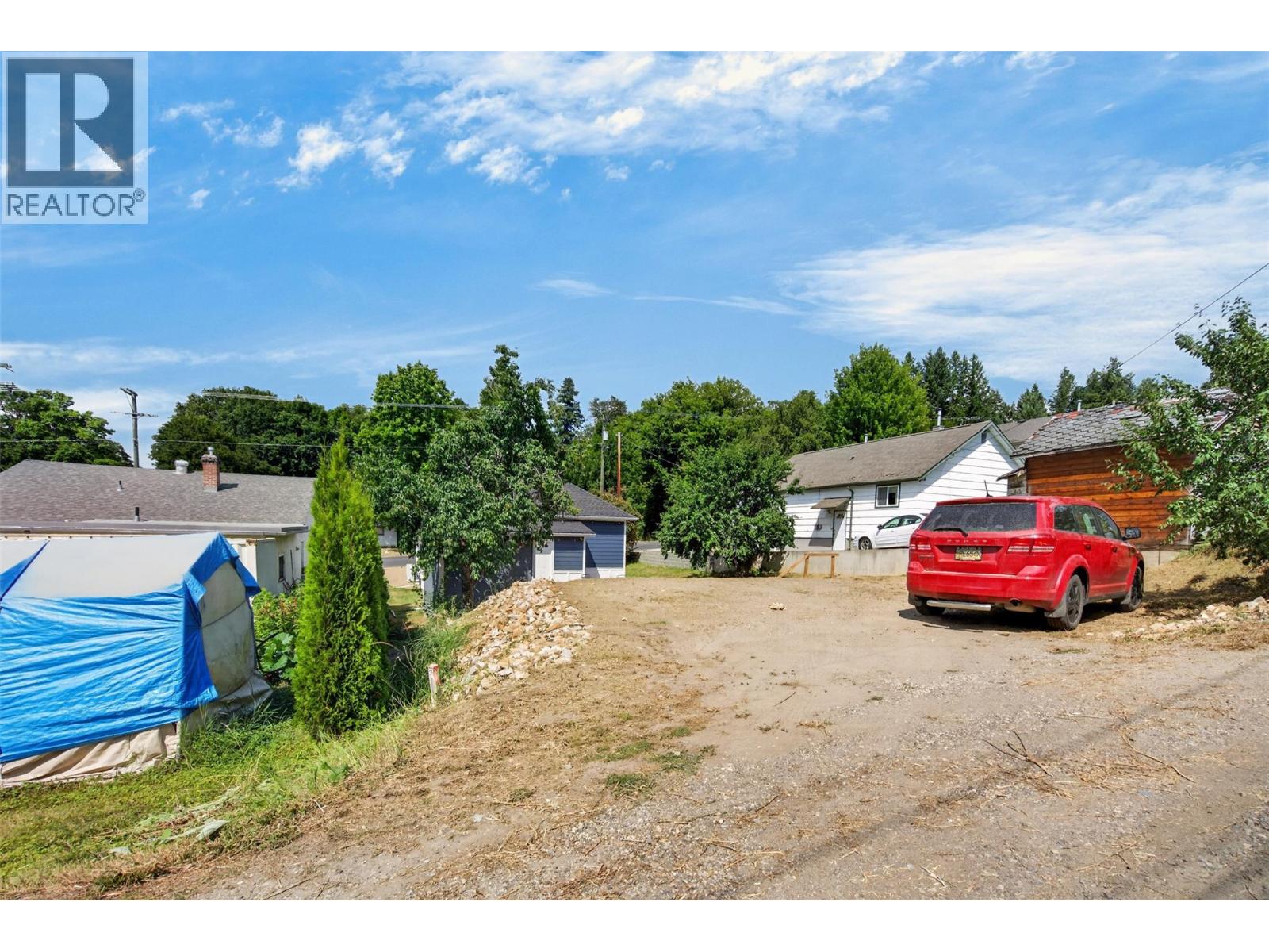  630 Okanagan SE Avenue, Salmon Arm