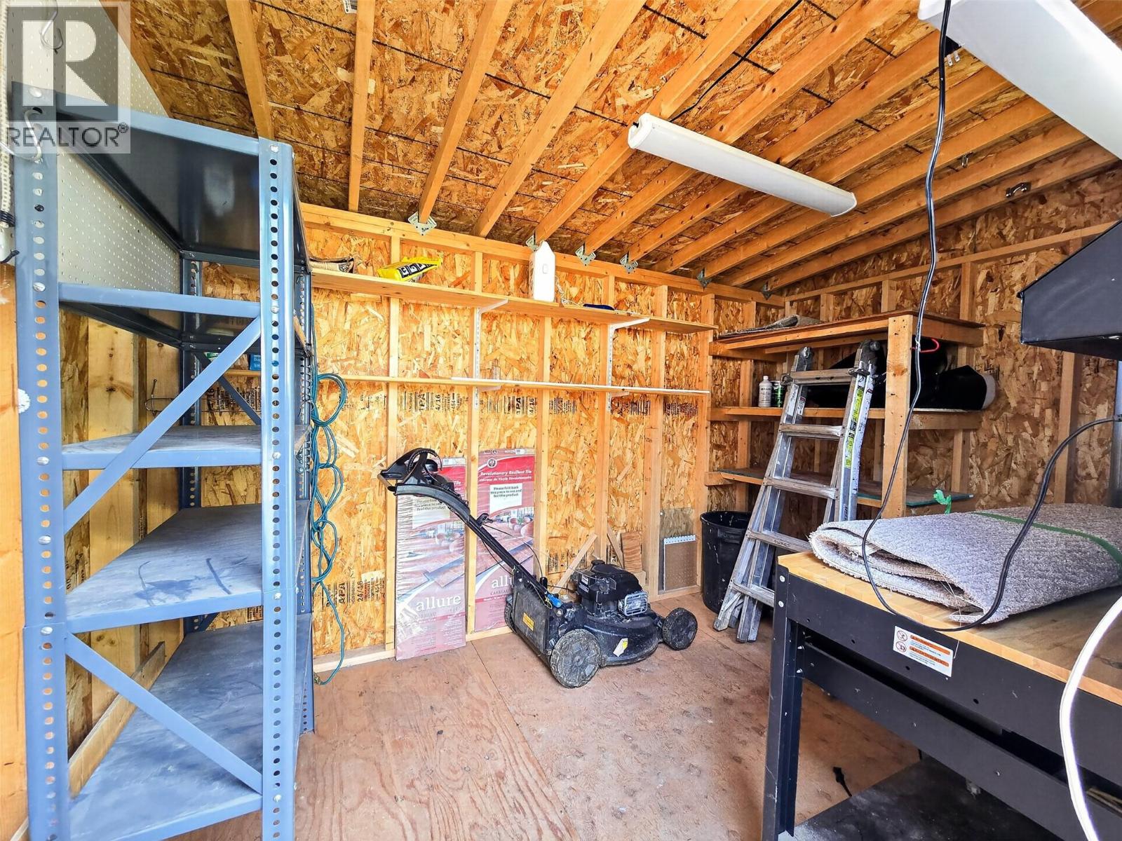  630 Okanagan SE Avenue, Salmon Arm