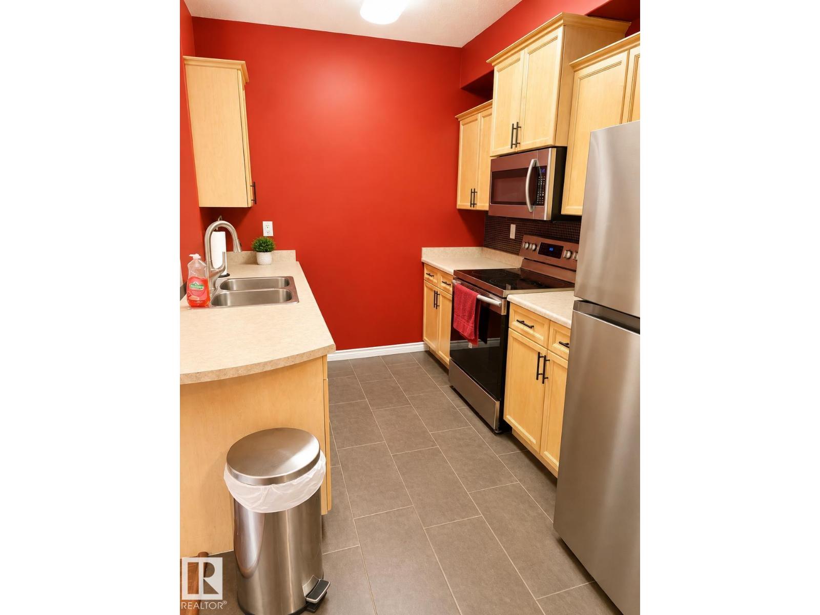 #202 16715 100 AV NW - Image 9