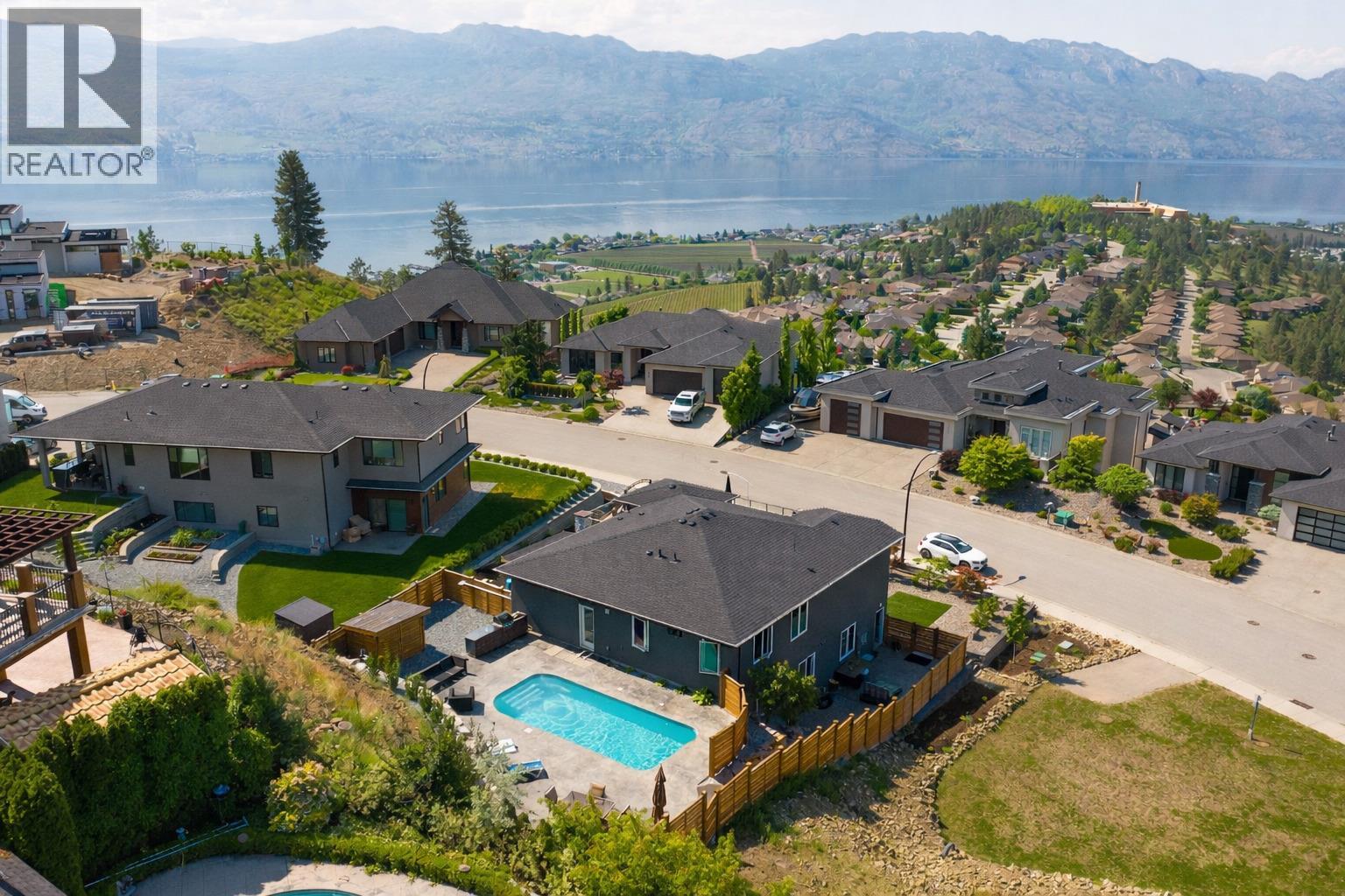 3284 Vineyard View Drive
