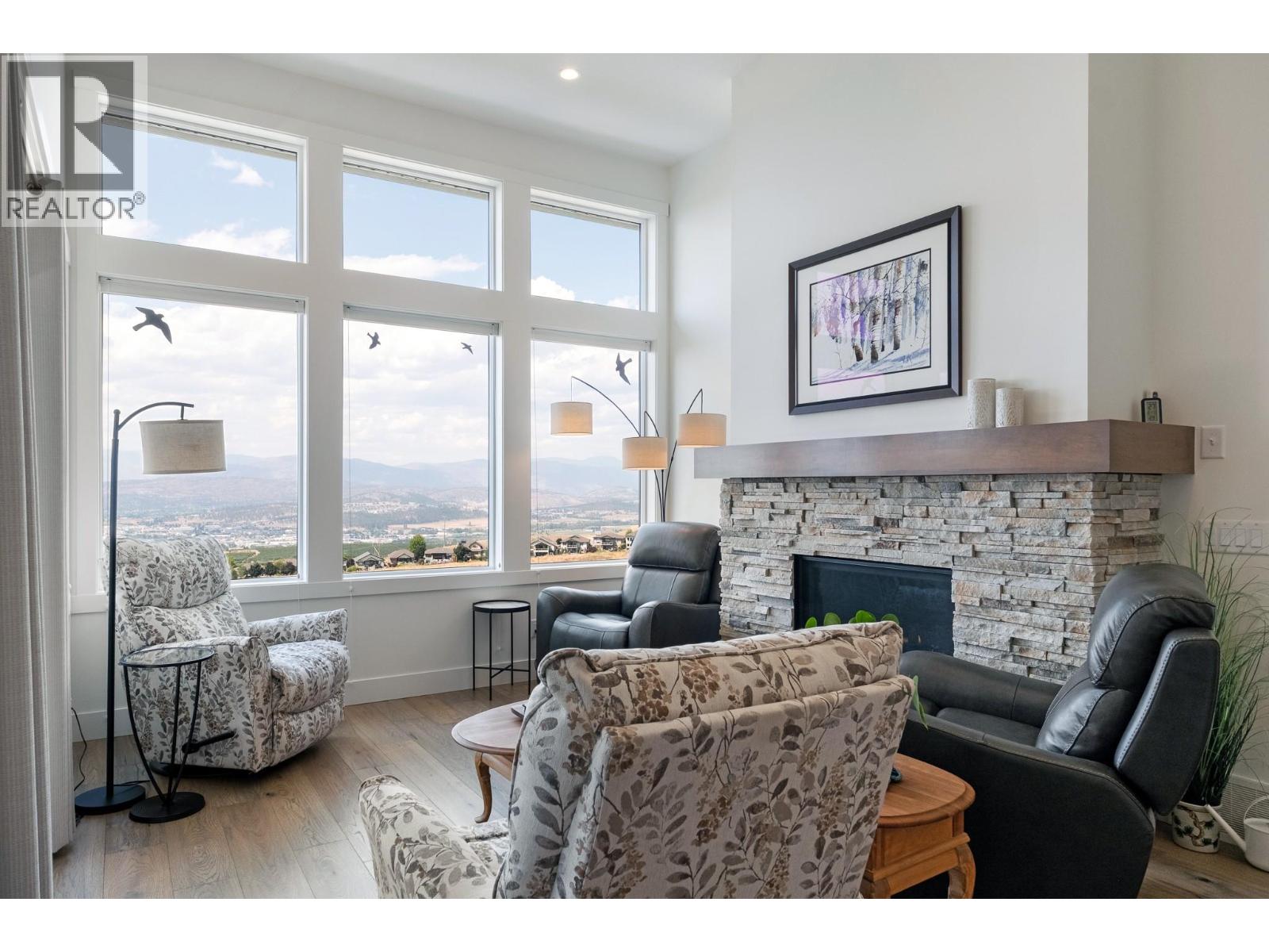 1458 Summer Crescent, Kelowna