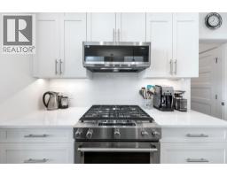 Den - 1458 Summer Crescent, Kelowna, BC V1P1T8 Photo 11