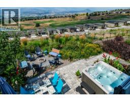 1458 Summer Crescent, Kelowna, BC V1P1T8 Photo 39