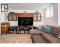 1458 Summer Crescent, Kelowna, BC V1P1T8 Photo 29