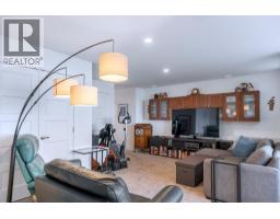1458 Summer Crescent, Kelowna, BC V1P1T8 Photo 31