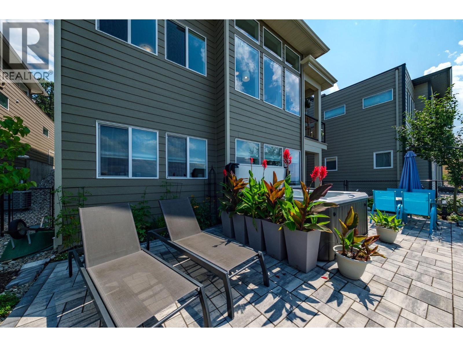 1458 Summer Crescent, Kelowna