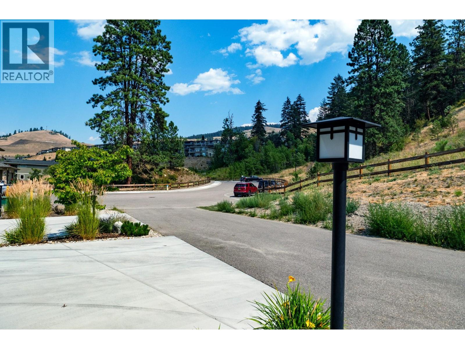 1458 Summer Crescent - 61