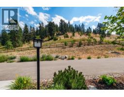 1458 Summer Crescent, Kelowna, BC V1P1T8 Photo 63