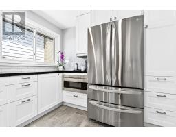 Foyer - 5004 Pettit Avenue, Niagara Falls, ON L2E7B1 Photo 11