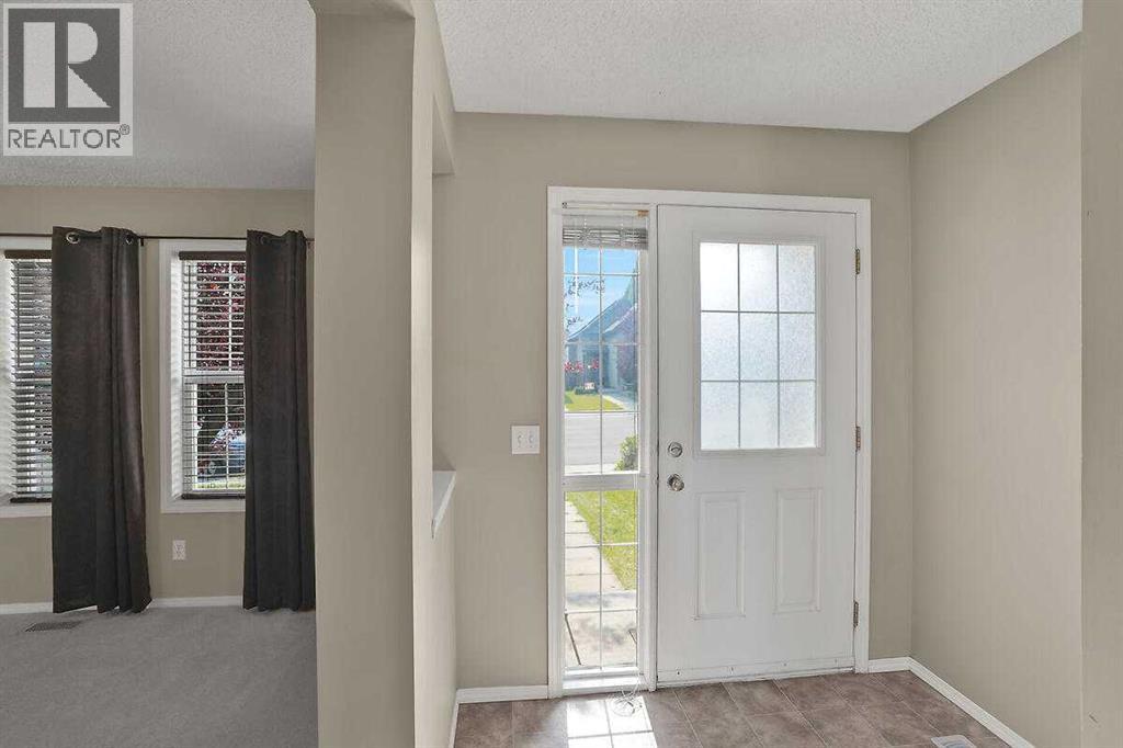 706 Everridge Drive SW, Evergreen, Calgary photo 3