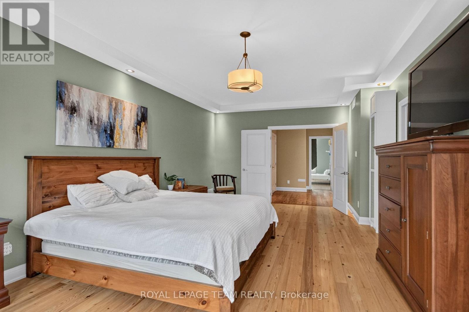 1801 CEDARLAKES WAY - 18