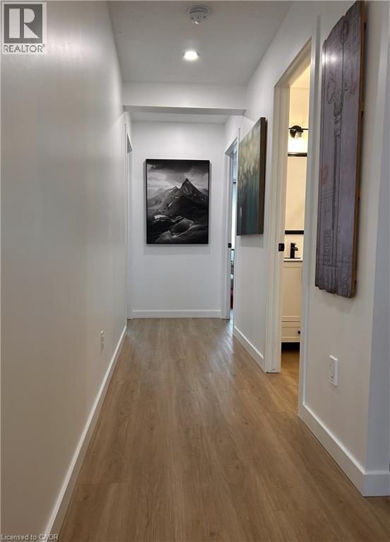 #72 2737 KING Street E - 16