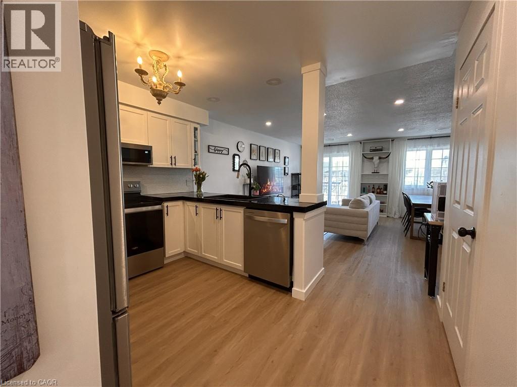 #72 2737 KING Street E - 15