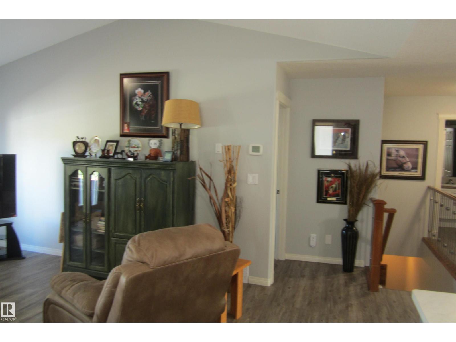 #97 8602 Southfort DR - 18
