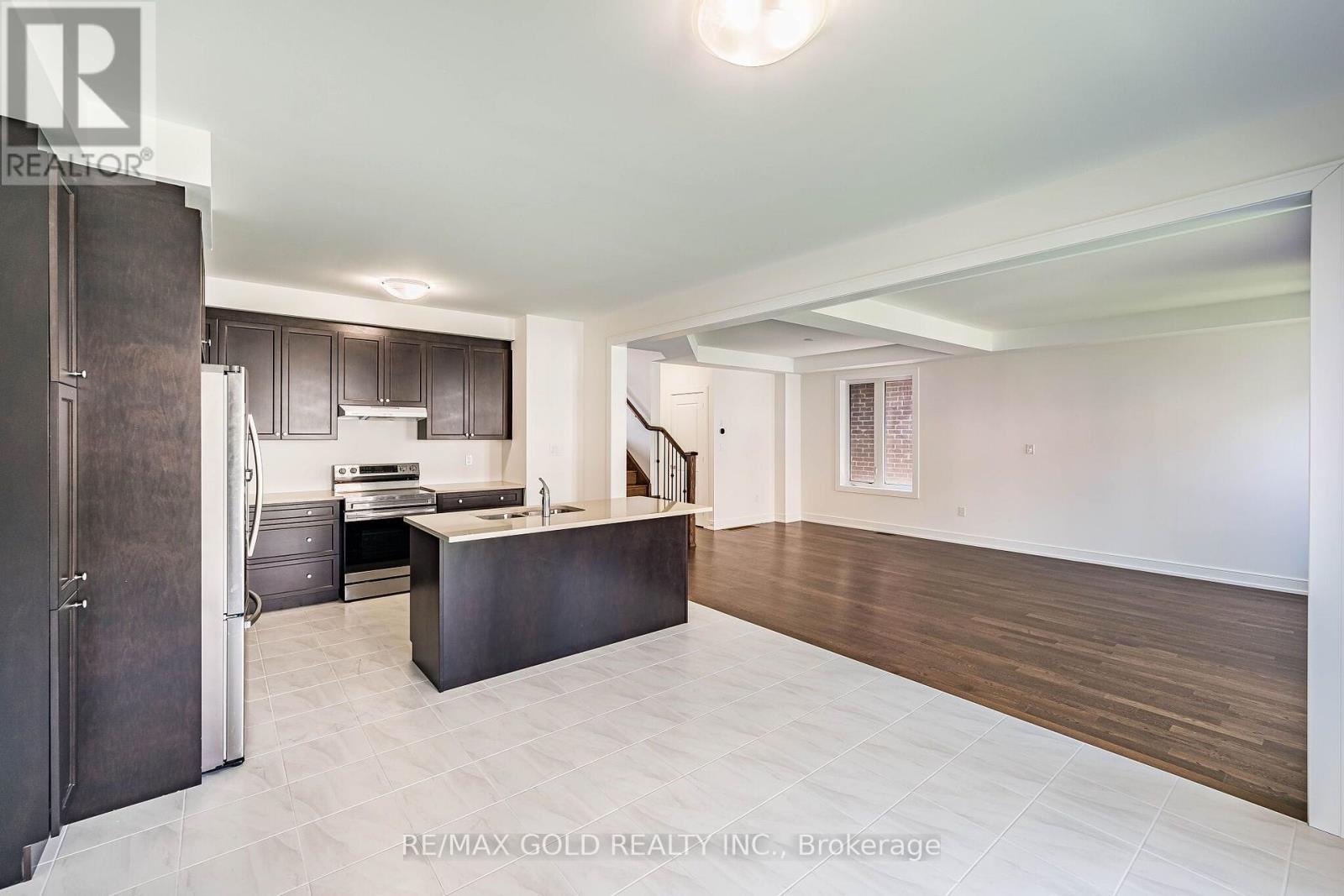 27 MUNDELL ROAD - 11