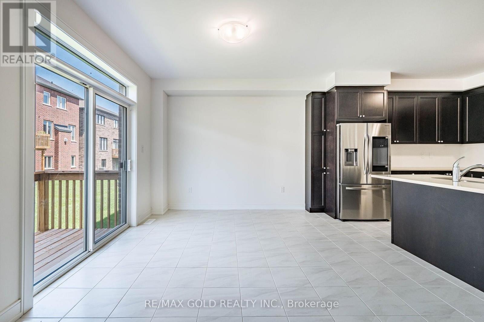 27 MUNDELL ROAD - 13