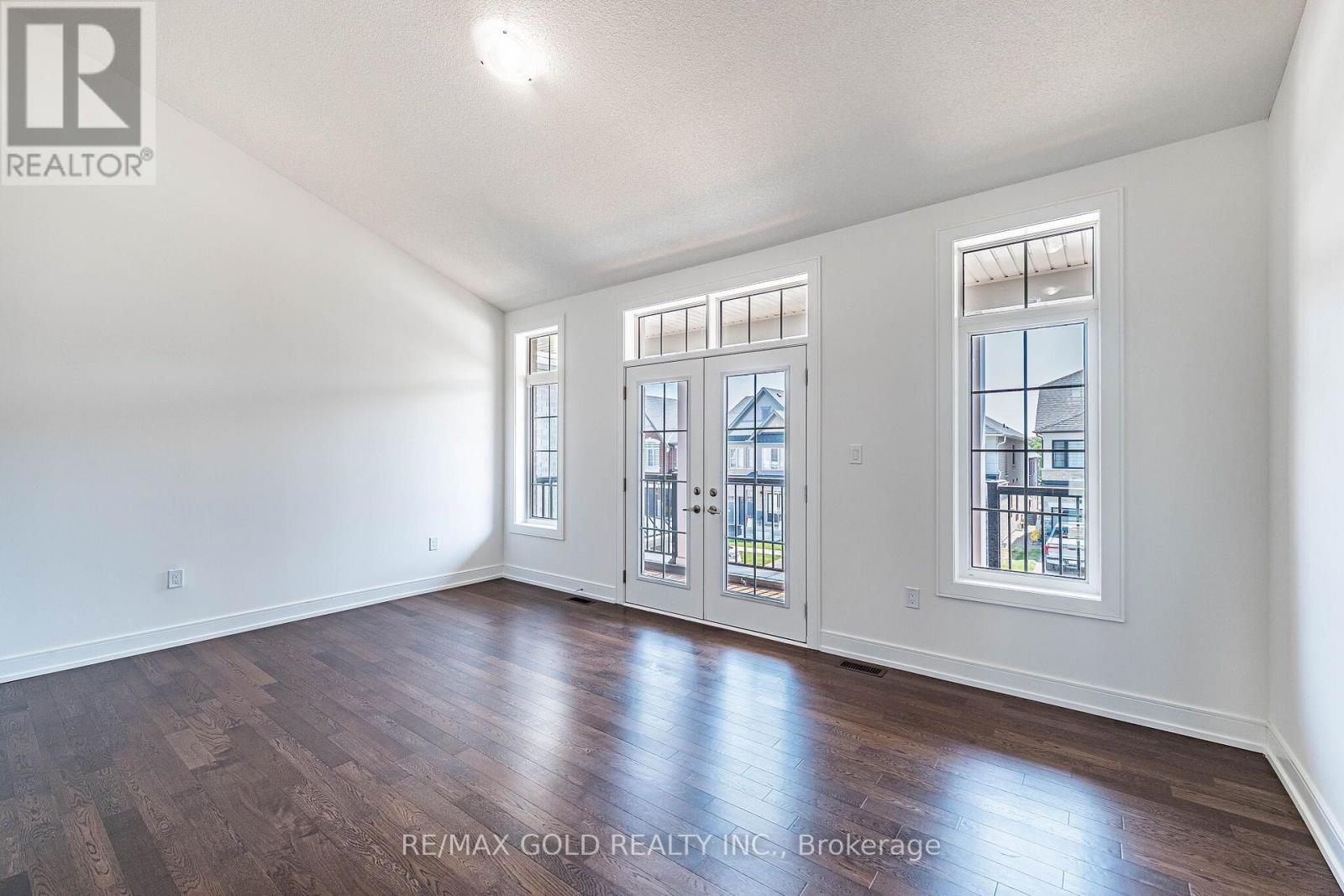 27 MUNDELL ROAD - 18