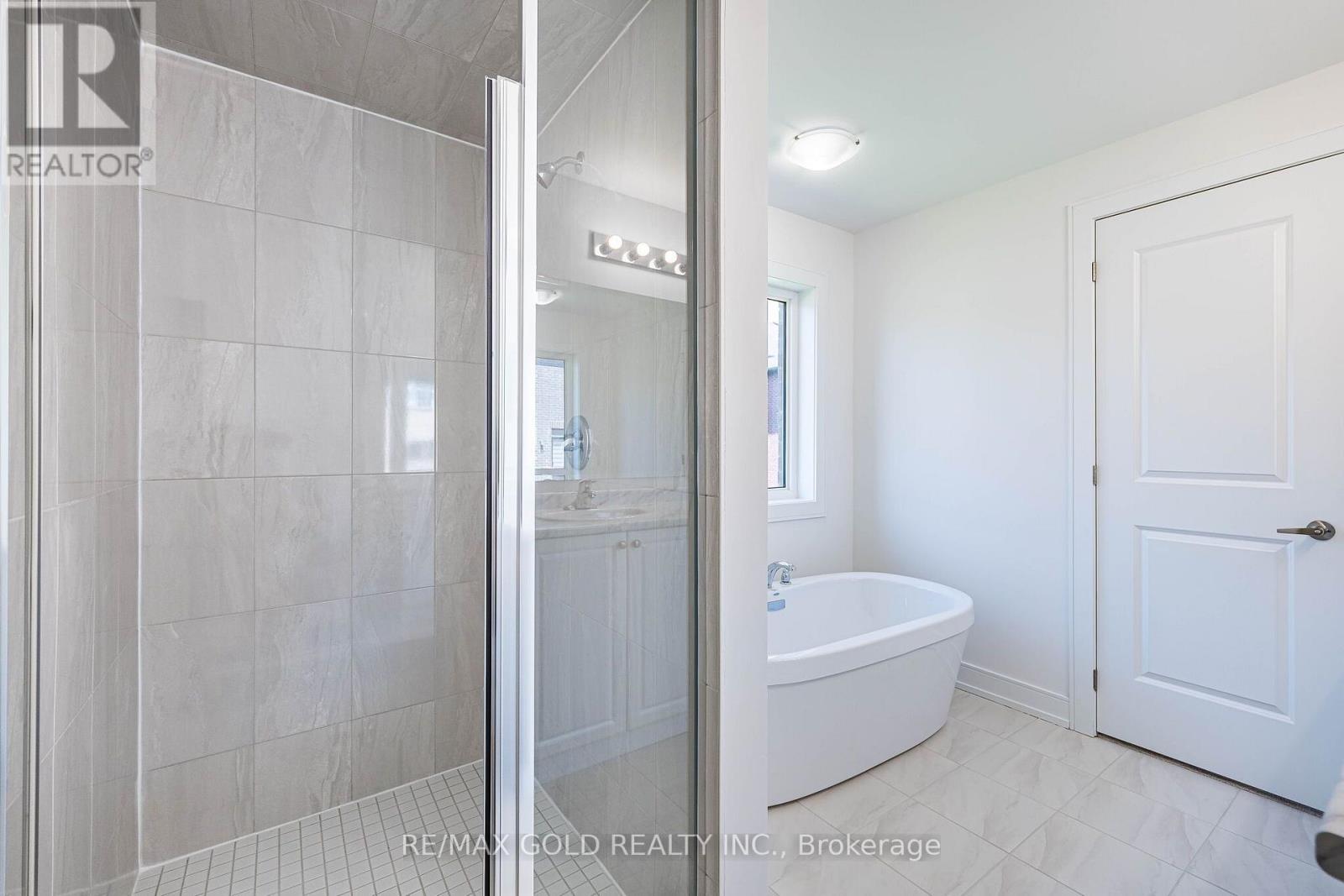 27 MUNDELL ROAD - 26
