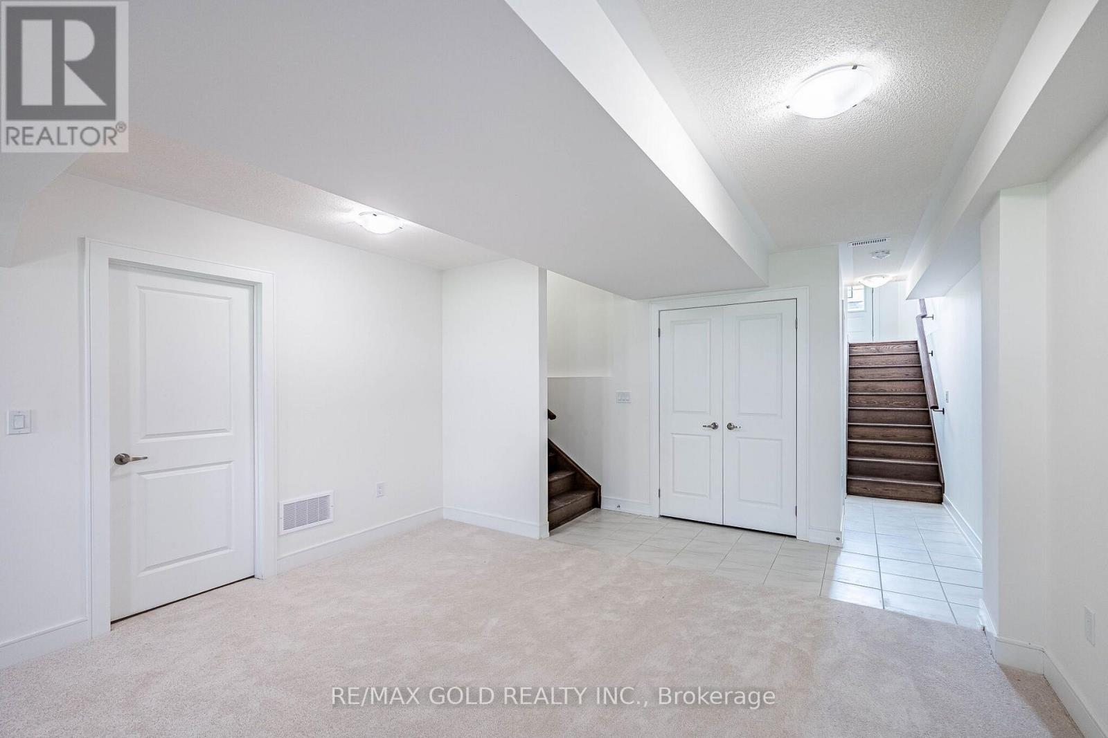 27 MUNDELL ROAD - 34