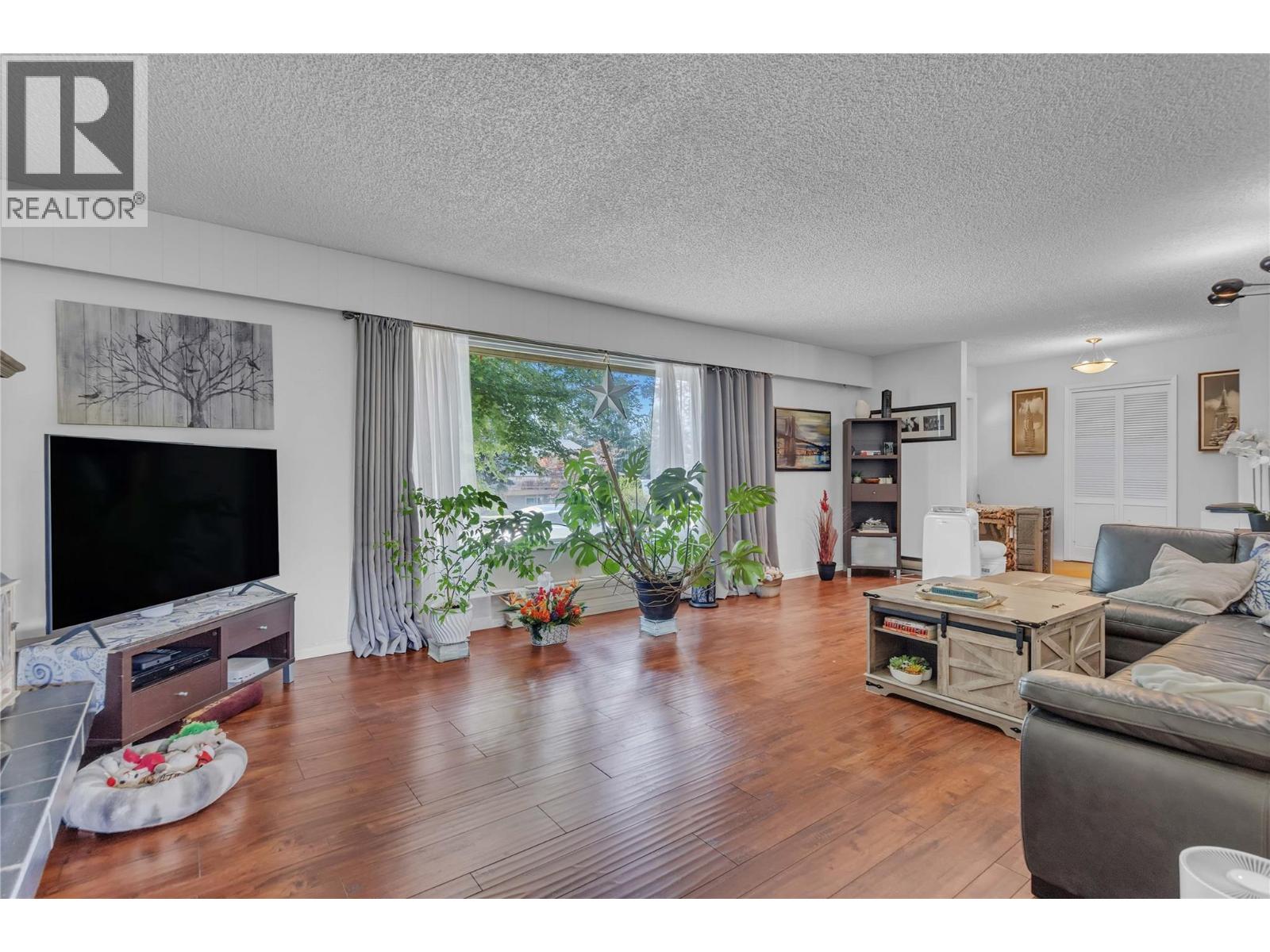  3259 St Amand Road, Kelowna
