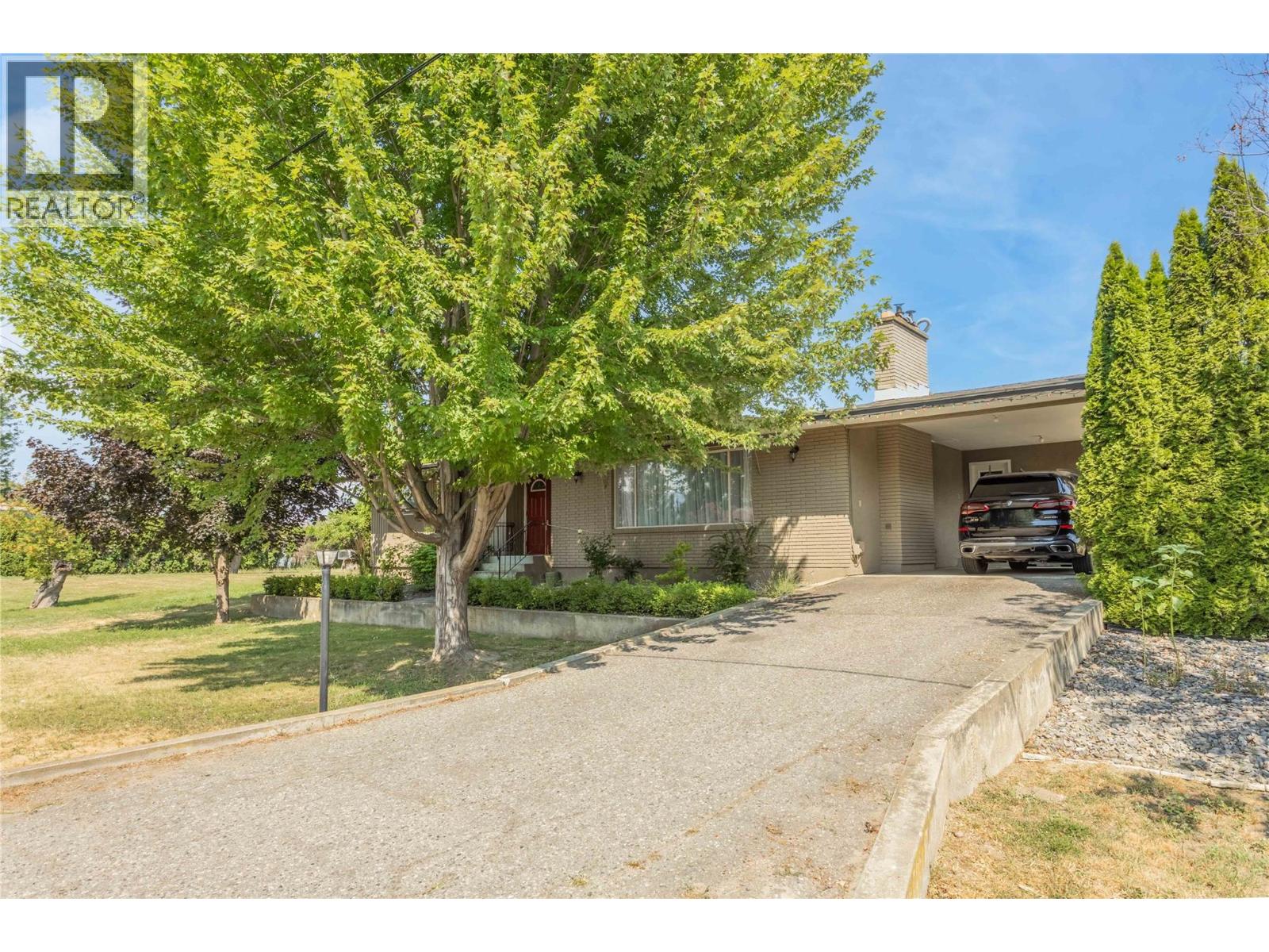  3259 St Amand Road, Kelowna