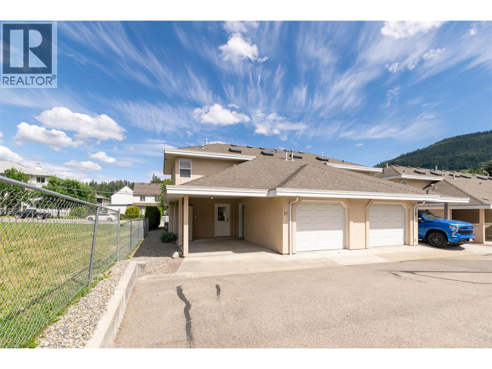 #15 51 8 Avenue SW - 36