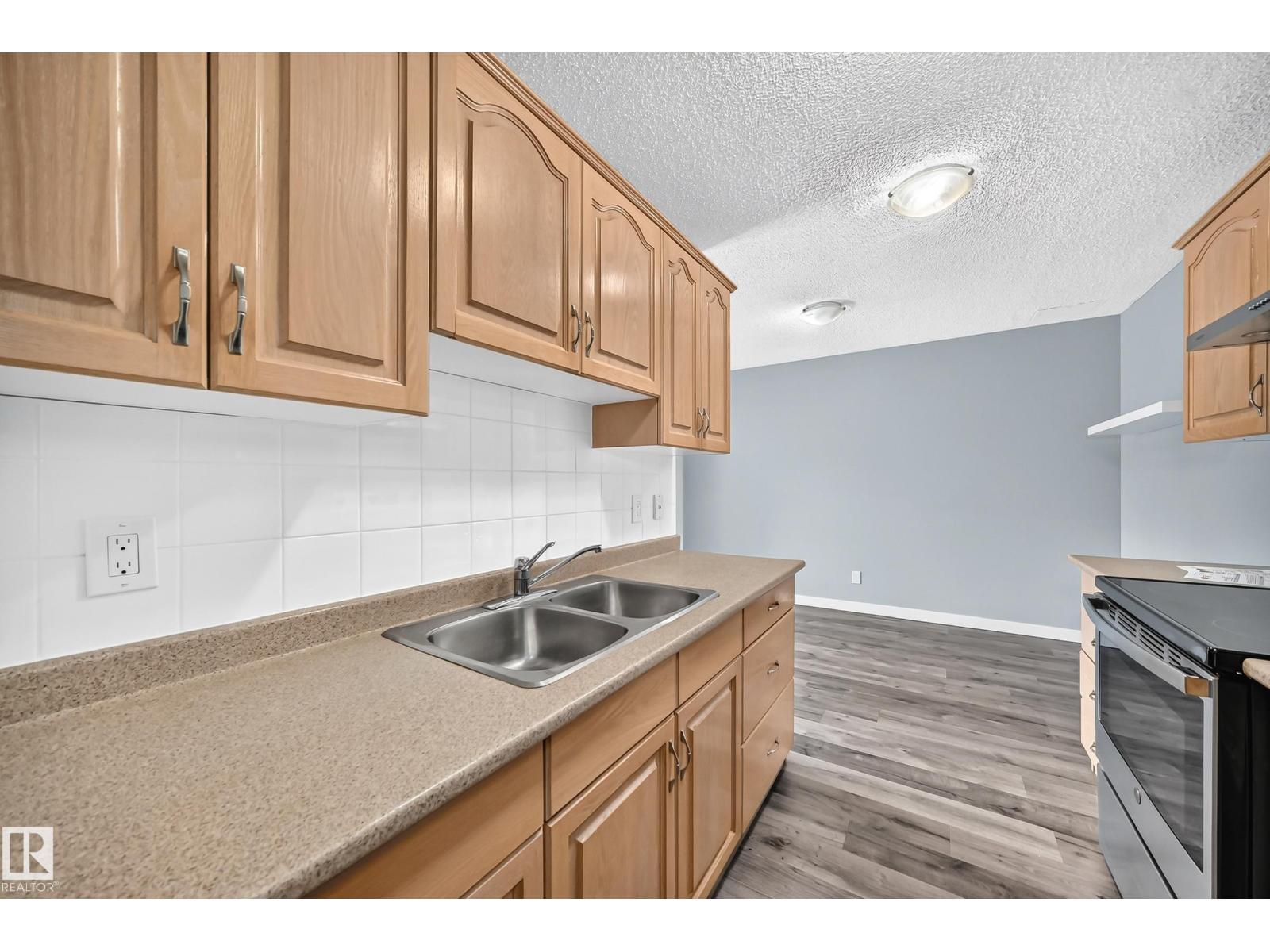 261 CALLINGWOOD TWO NW - 10