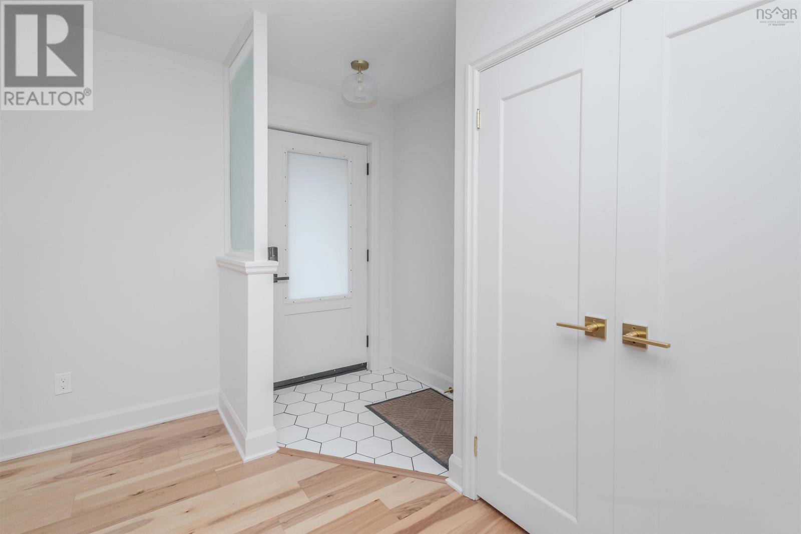 19 louisa Street - 6