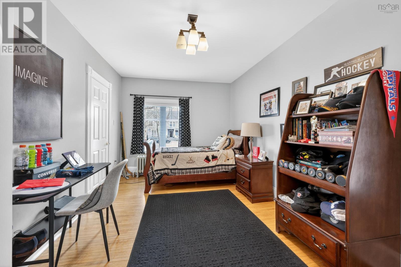 15 Whitney Avenue - 35