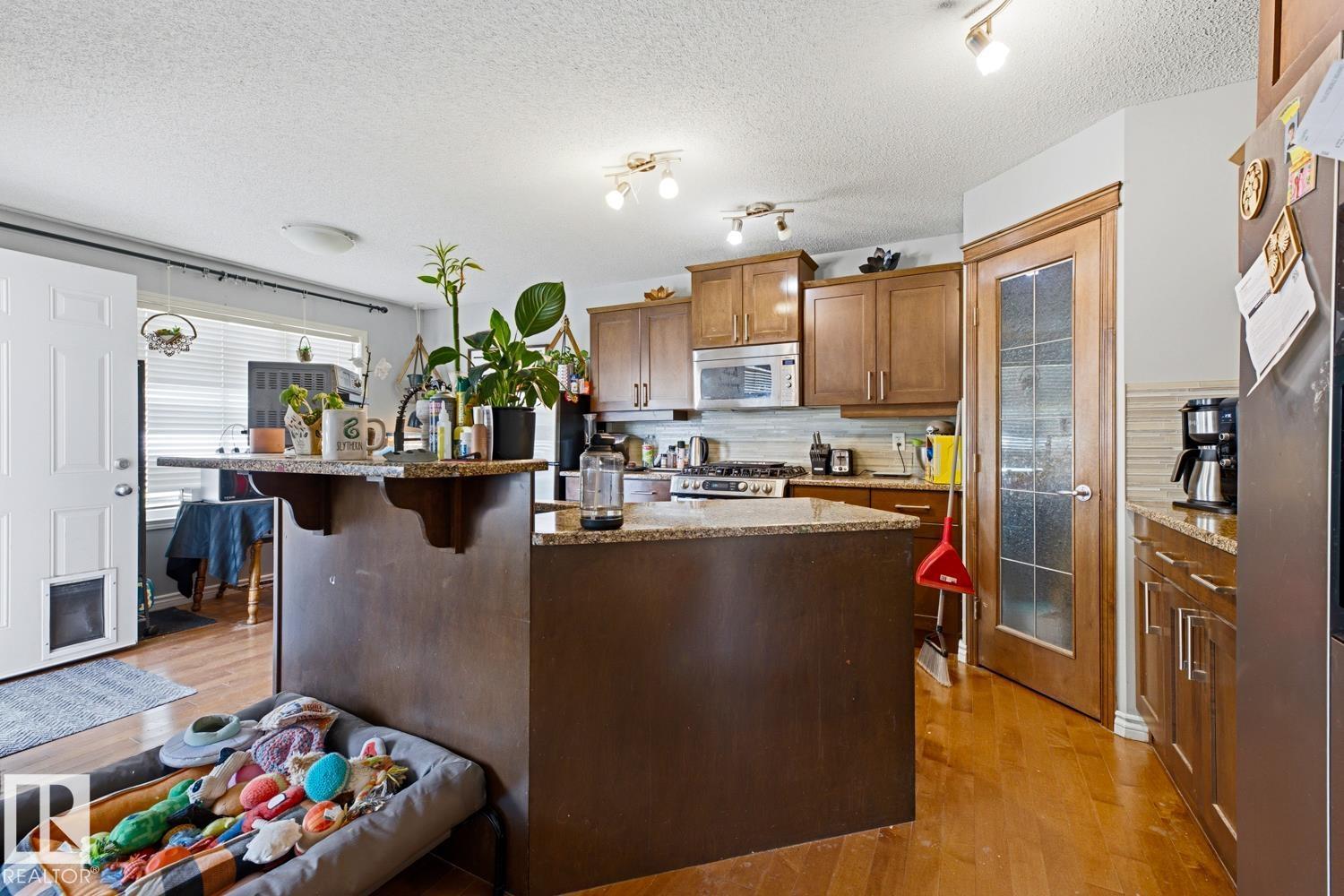 3724 163 AV NW - 10