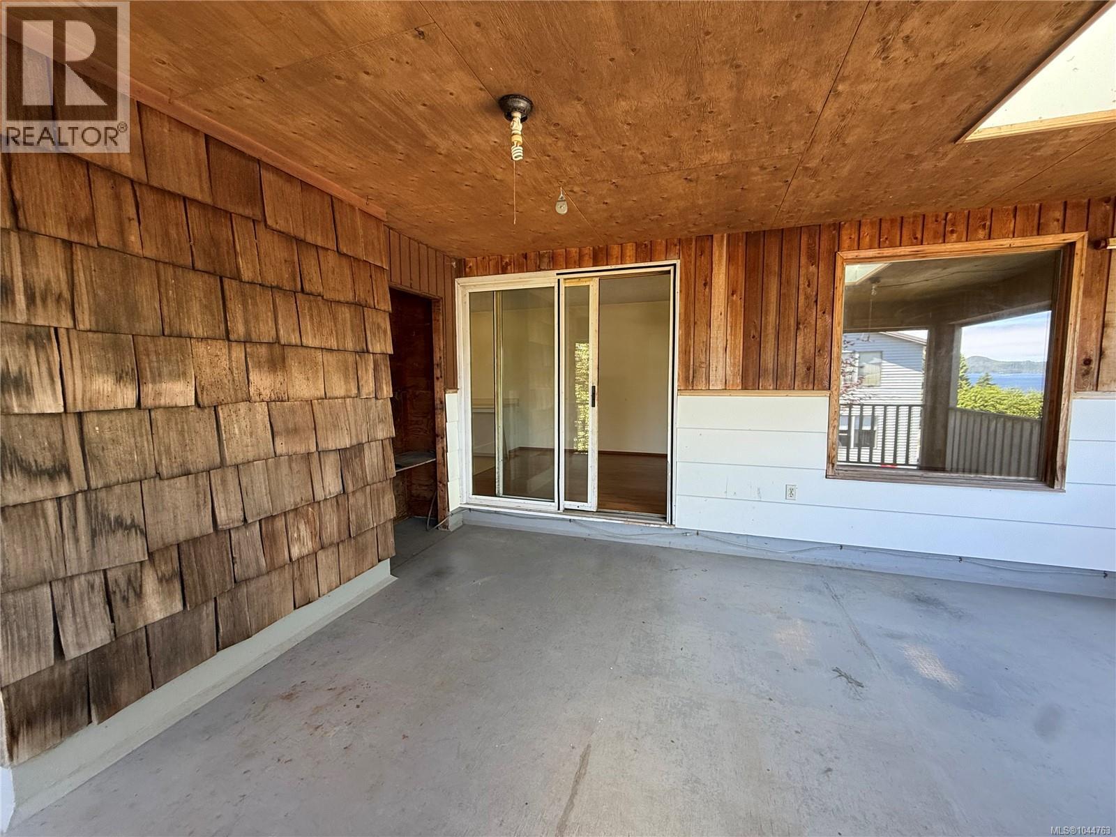8845 Central St - Image 15