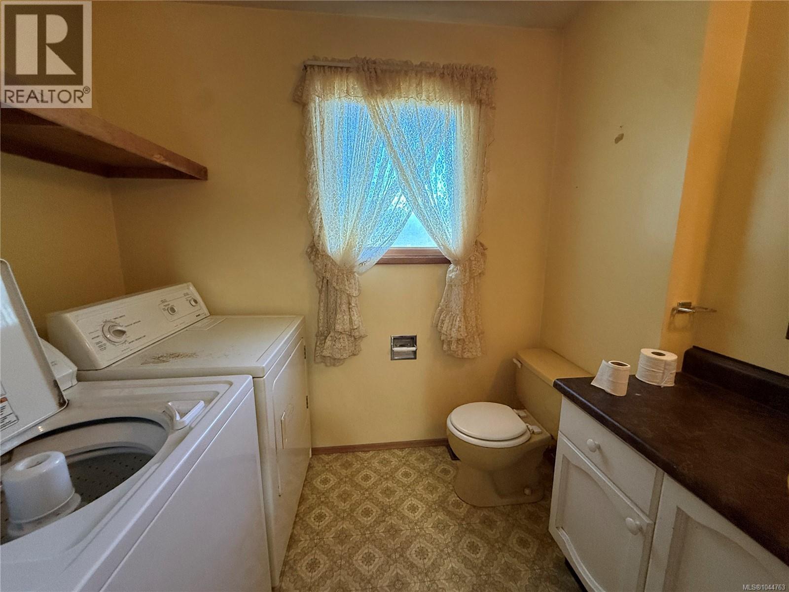 8845 Central St - Image 7