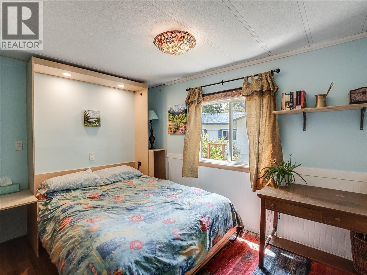 #18 2917 GEORAMA Road - 24