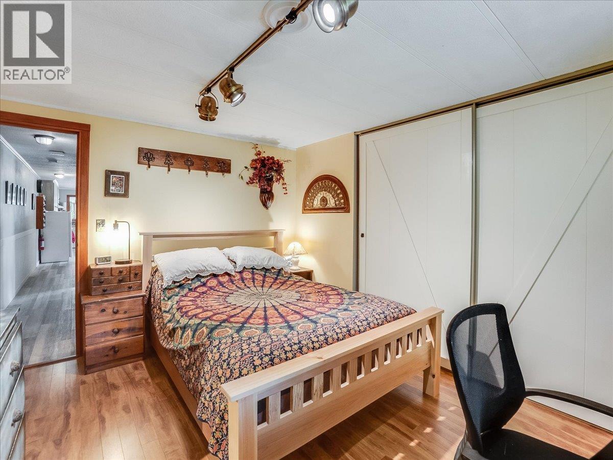 #18 2917 GEORAMA Road - 30