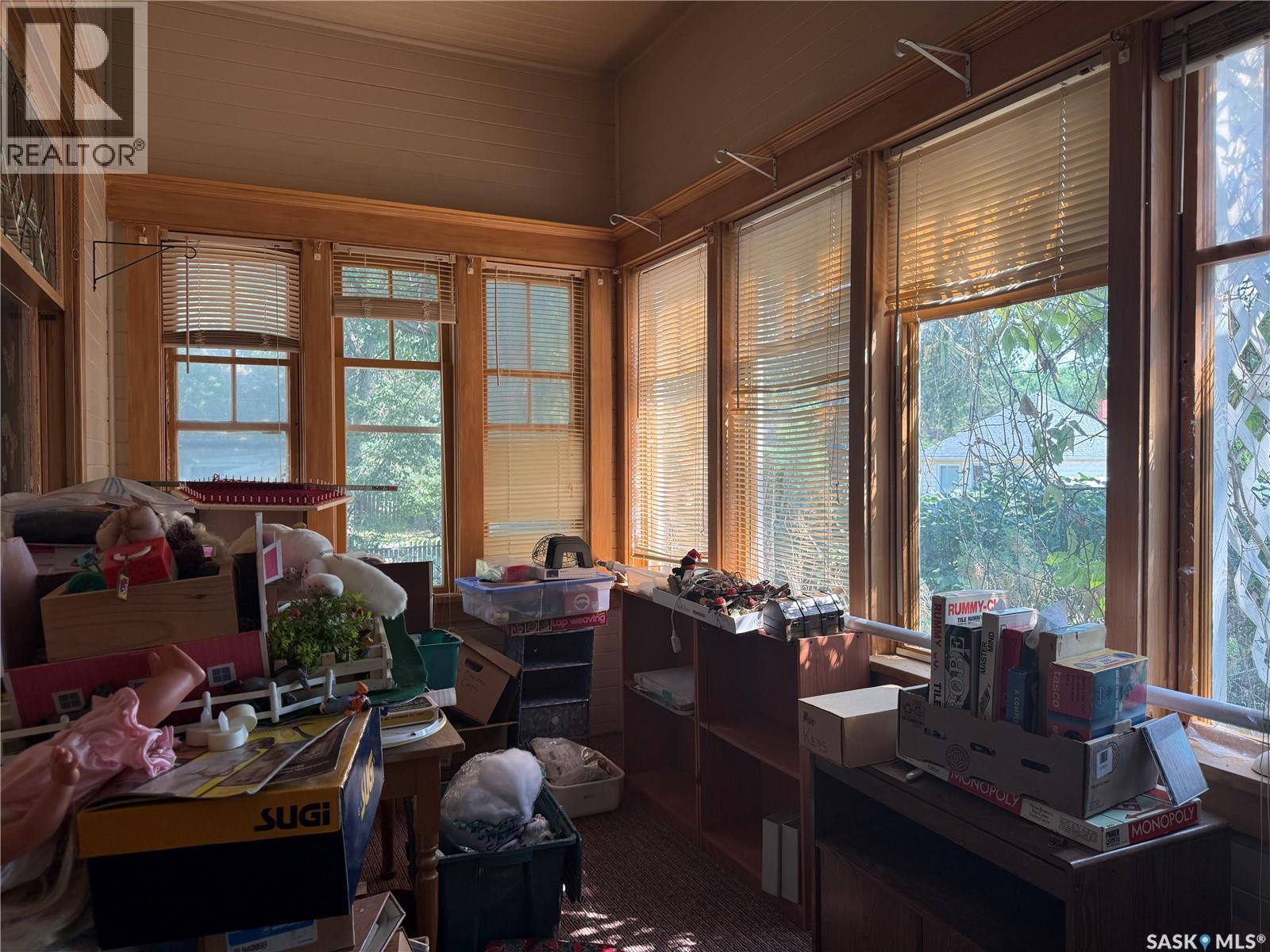 1014 Iroquois STREET W - Image 4