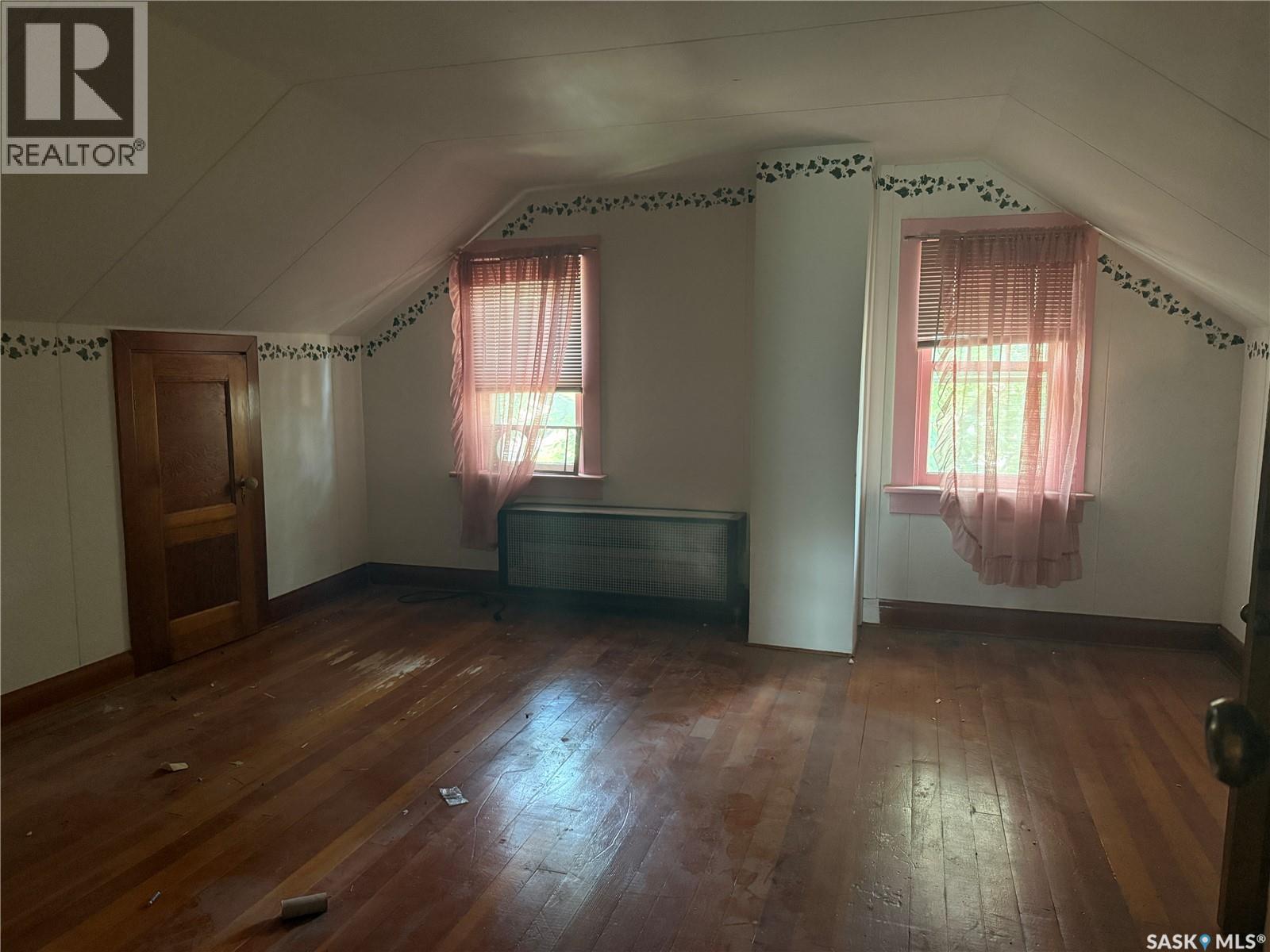 1014 Iroquois STREET W - Image 40