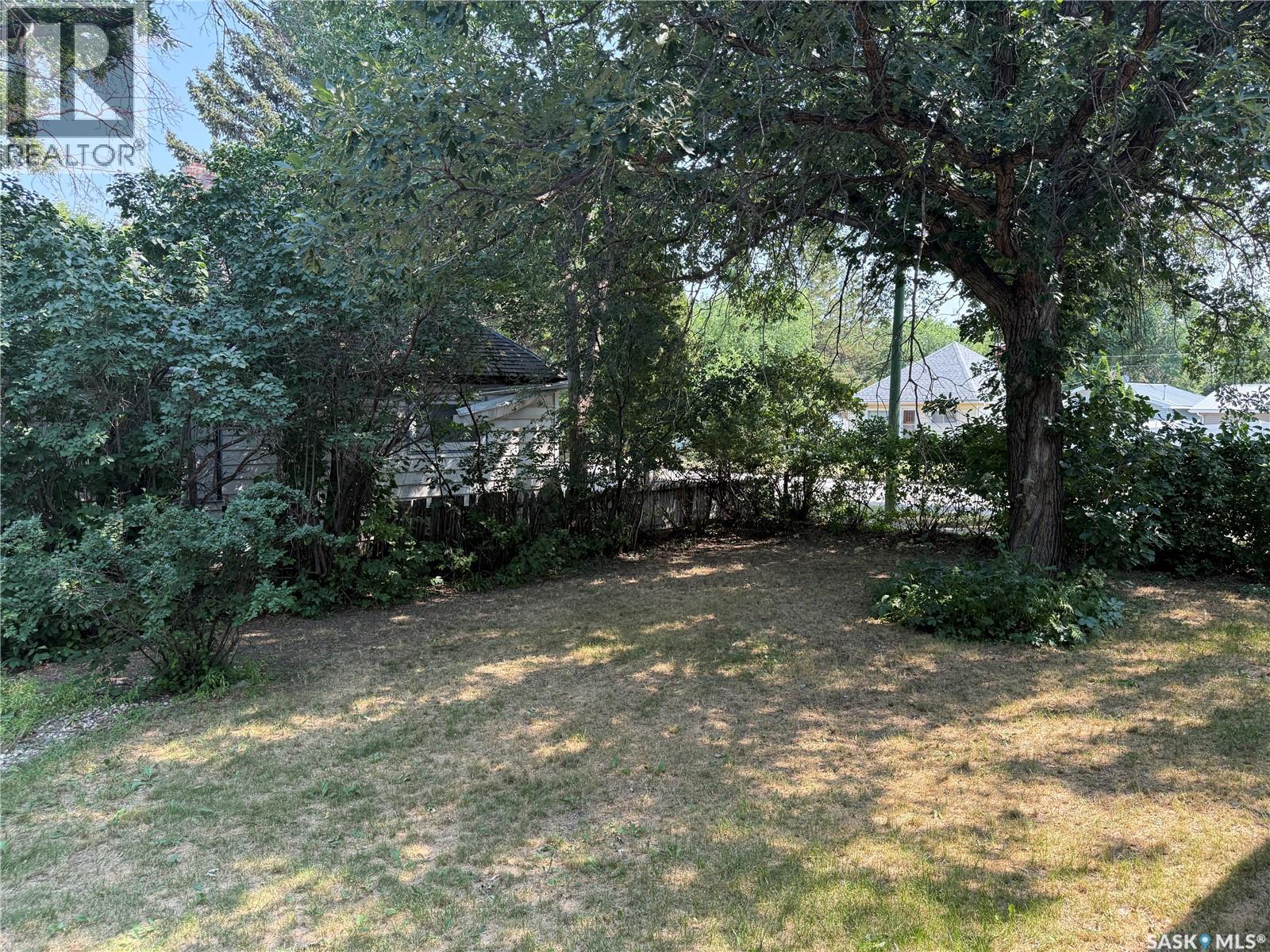 1014 Iroquois STREET W - Image 66