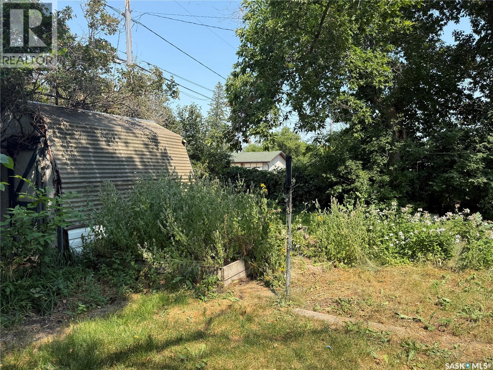 1014 Iroquois STREET W - Image 69