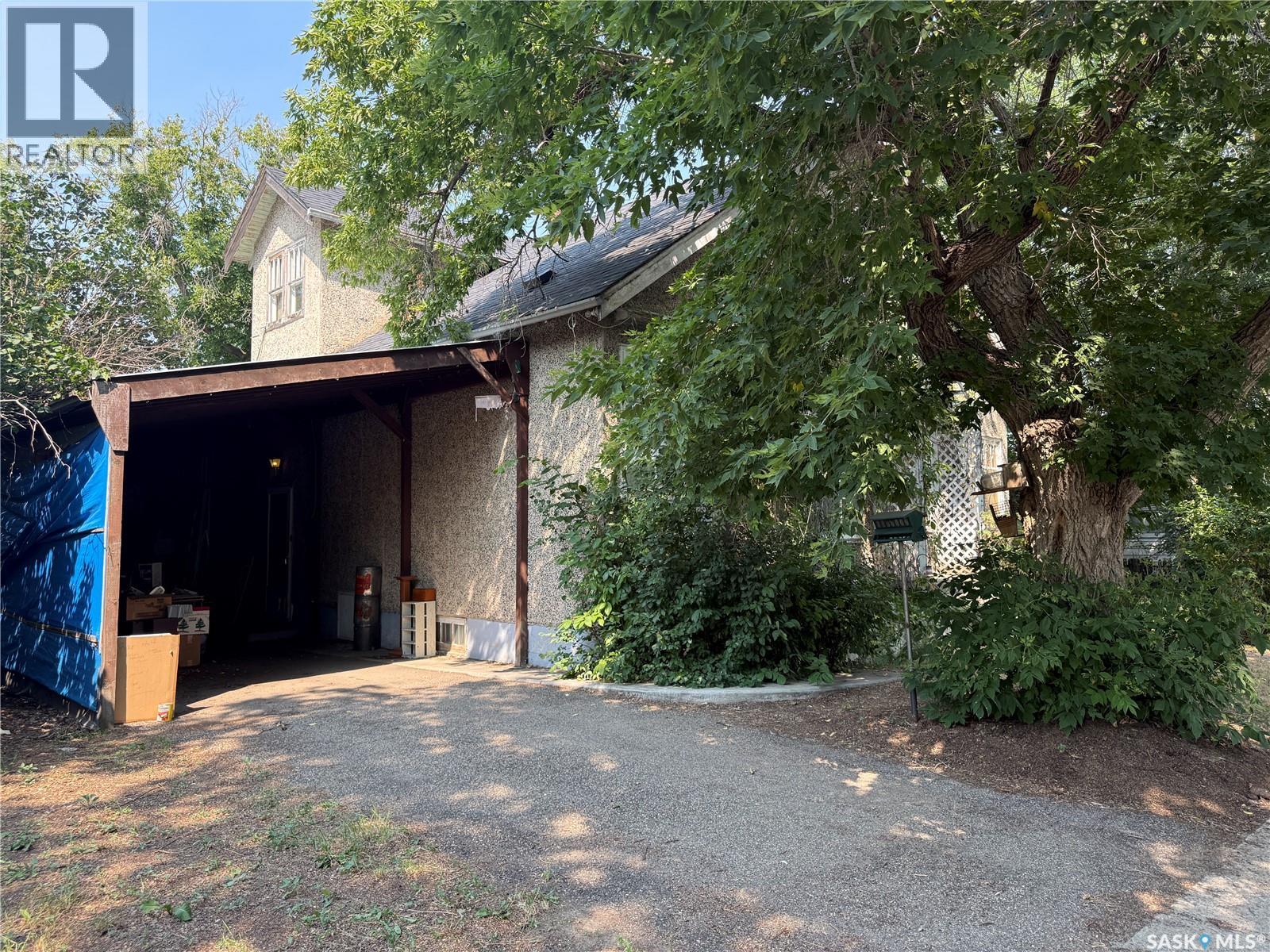 1014 Iroquois STREET W - Image 71