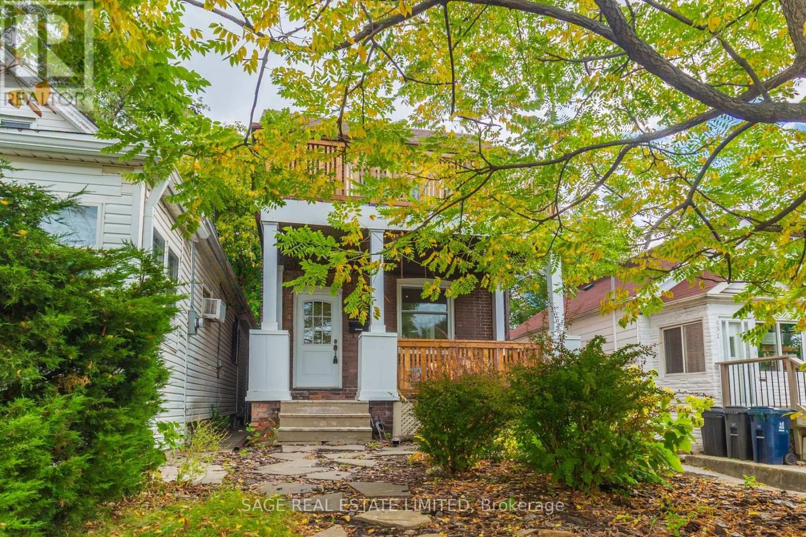 Photo of 433 Woodfield Road