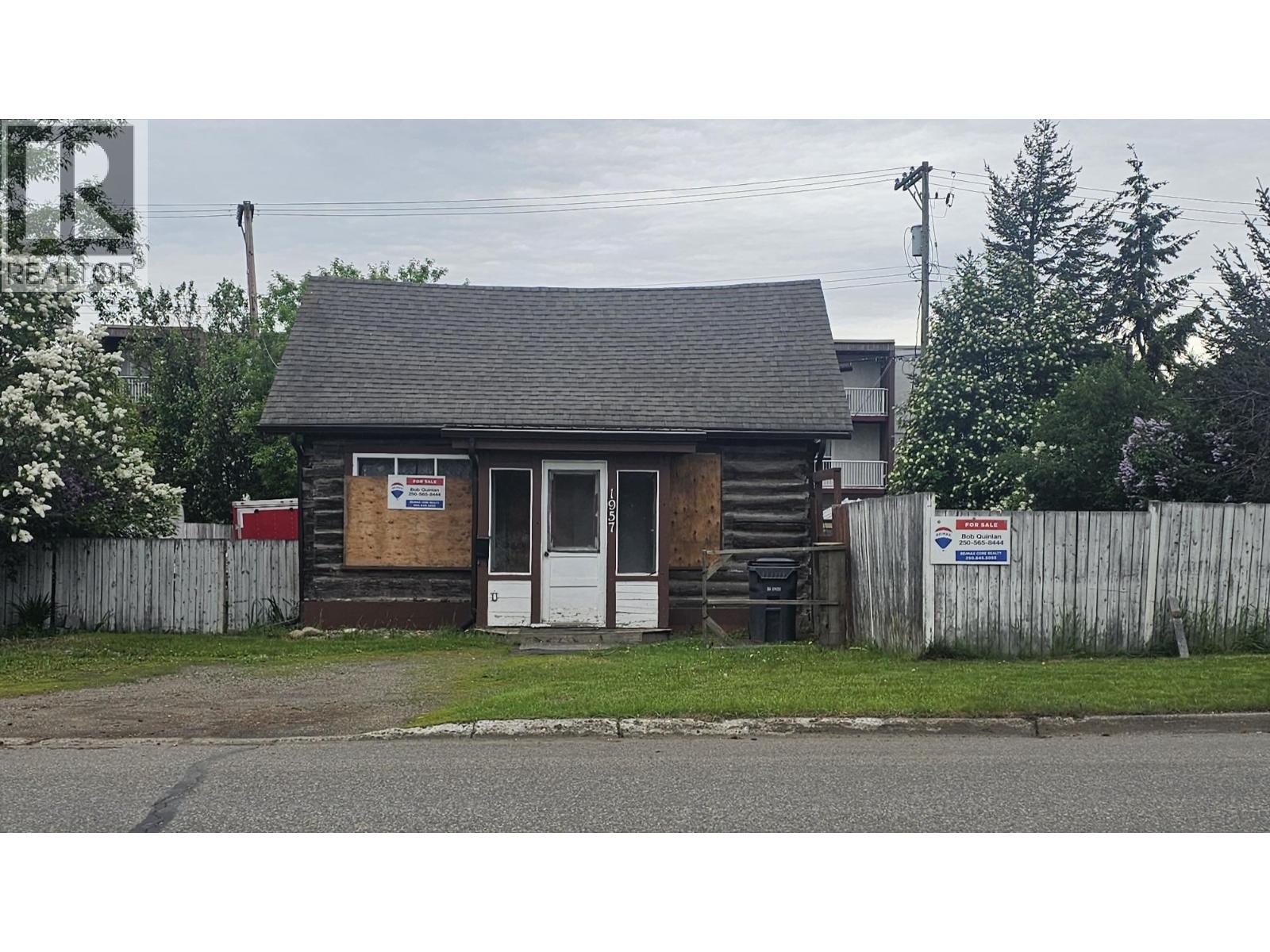 1957 ROSS CRESCENT - 2